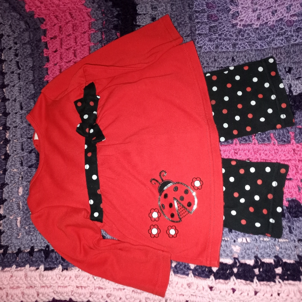 Ellemenno 2 piece outfit size 12 months